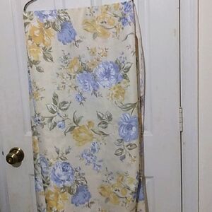 Floral fabric shower curtain